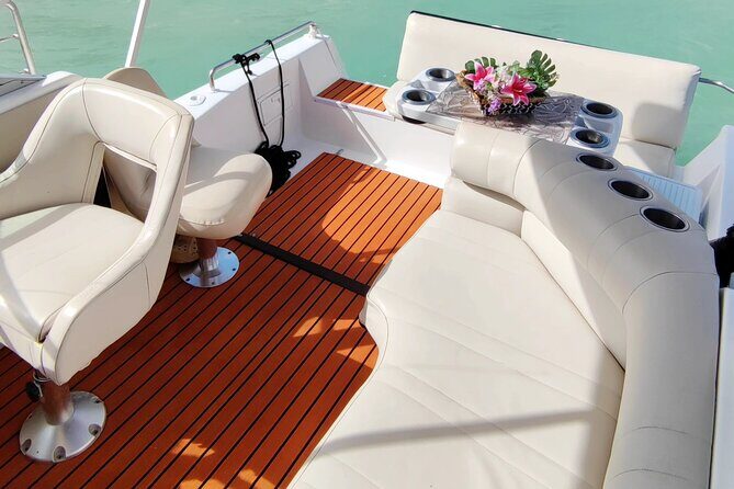 3 hrs Private Snorkeling Yacht tour in Bavaro Punta Cana - Crew extras: water, ice, utensils, and why it matters on a 3-hour clock