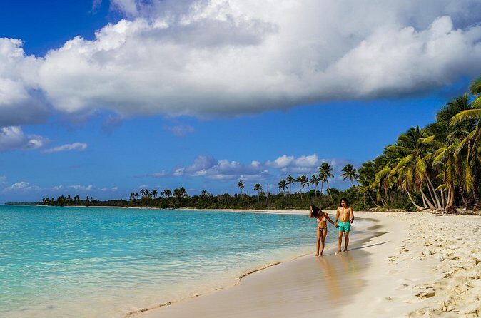 6 Hour Private Saona Island Tour with Snorkeling - Snorkeling on a private boat: two stops, what to expect