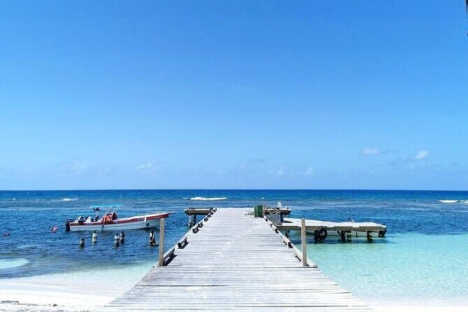 All Inclusive Saona Private Boat Tour from 165 USD p/P - Stop 4: Mano Juan, a traditional fishing village pause