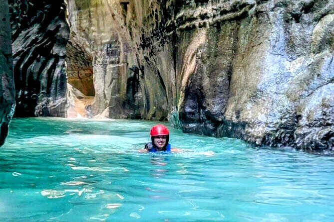 AMBER COVE-TAINO BAY 5 Zip Lines 7 Waterfalls + Locale Food - Zip lines over Damajagua: helmets, guides, and the real feeling of flight
