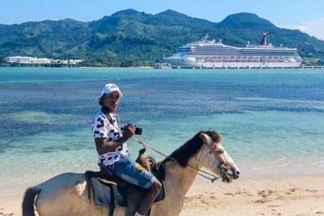 AMBER COVE-TAINO BAY Horses Beach Ride & City Sightseeing - Guides, comfort, and group size: the day feels smoother with the right crew