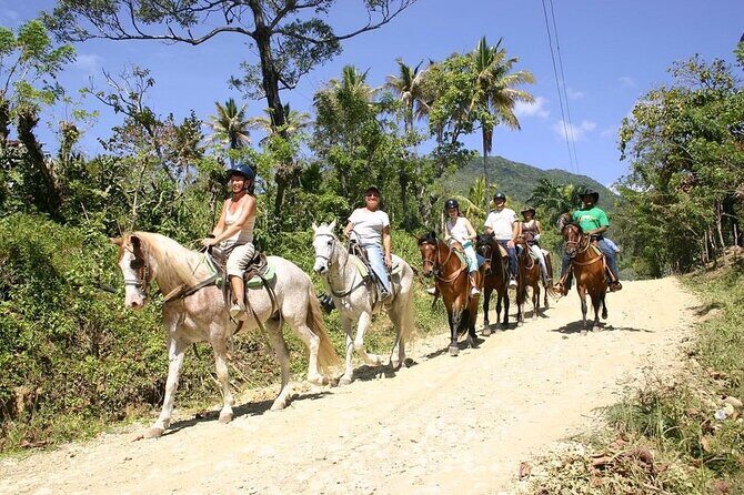 Beach Horse Ride with countryside amber cove & Taino Bay - The Crew That Makes It Feel Safe and Human (Mara Included)