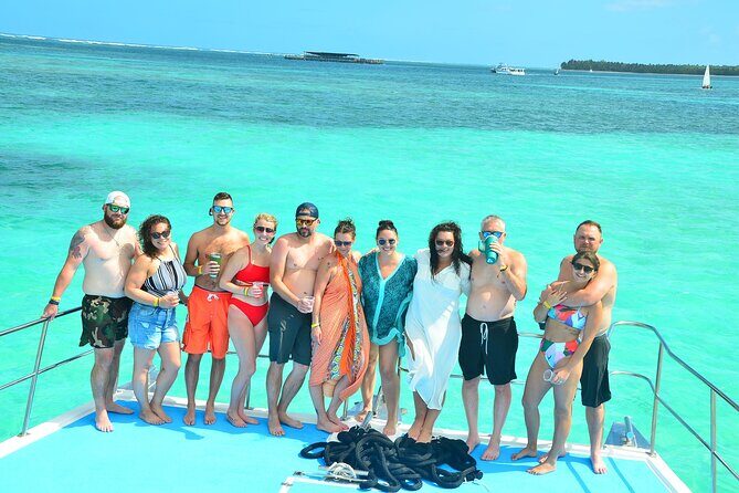 Boat Party in Punta Cana (Party Boat) - Drinks and snacks: included, enough, and made for the crowd