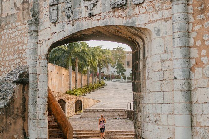 Colonial Zone Train 45 minutes of history and culture in Santo Domingo - Why the Chuchu Colonial Train Works for a Tight Santo Domingo Day