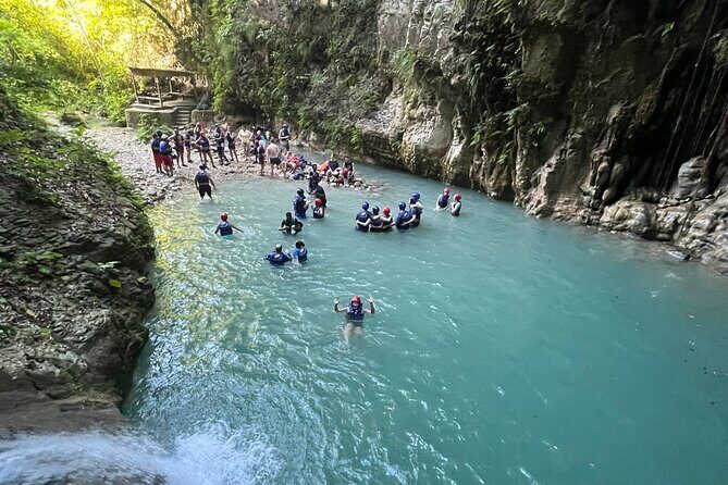 Combo Zipline & Waterfalls - What to bring (and what to wear) so the day feels good