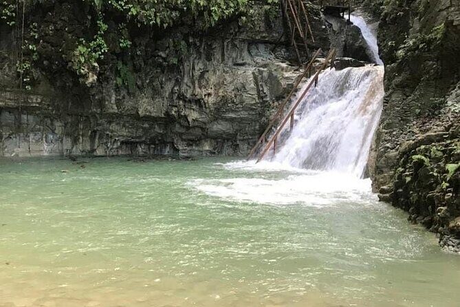 Damajagua Waterfalls Adventure Tour With Lunch Included - Why 27 Waterfalls Damajagua feels different from a typical tour