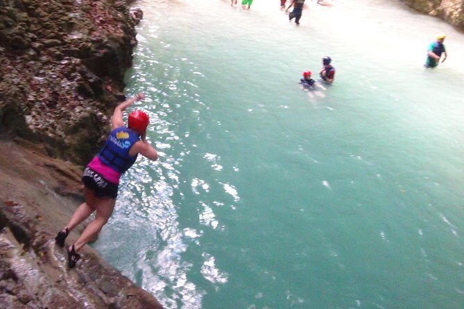 Damajagua Waterfalls for Cruise Ship Passengers - Jump, slide, swim: what the water time really feels like