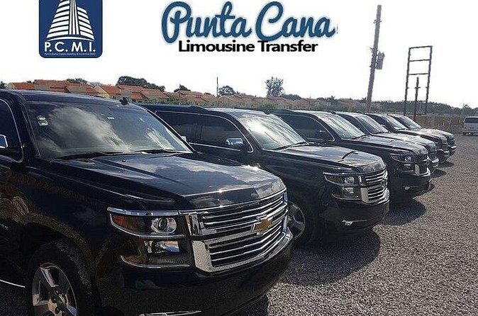 Deluxe SUV Private Round Trip Airport Transfer Uvero Alto Hotels 1-5 Passenger - The drive time: what 35 to 45 minutes feels like