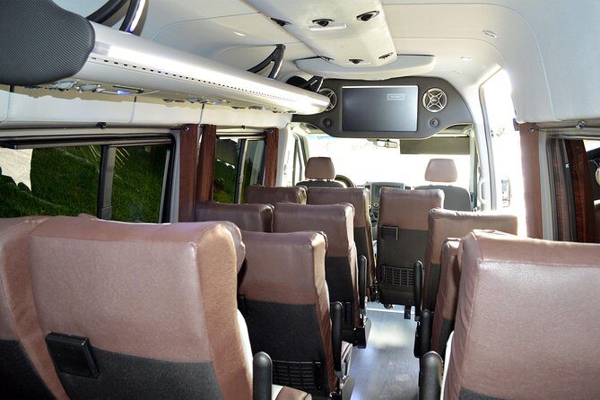 Departure Luxury Transportation: Hotels to Punta Cana International Airport(1-5) - Inside the Ride: Air-Conditioned Comfort and Driver Care