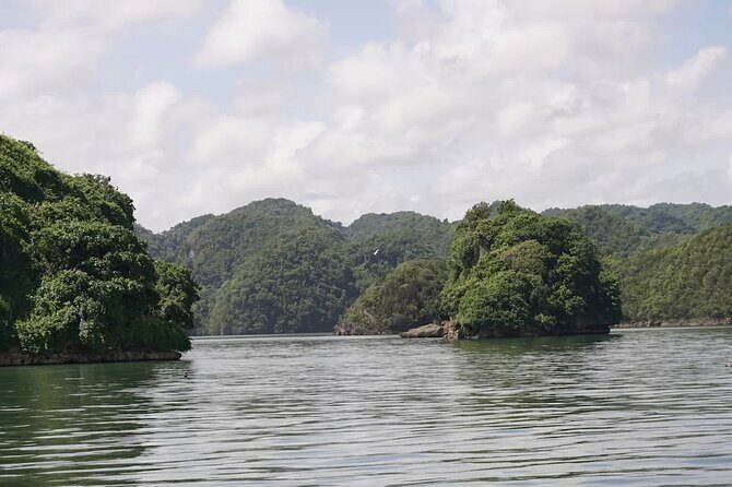 Excursion Los Haitises + Cayo Levantado (Bacardí Island) from Santo Domingo - The six shades of sea: how to turn scenery into real photos