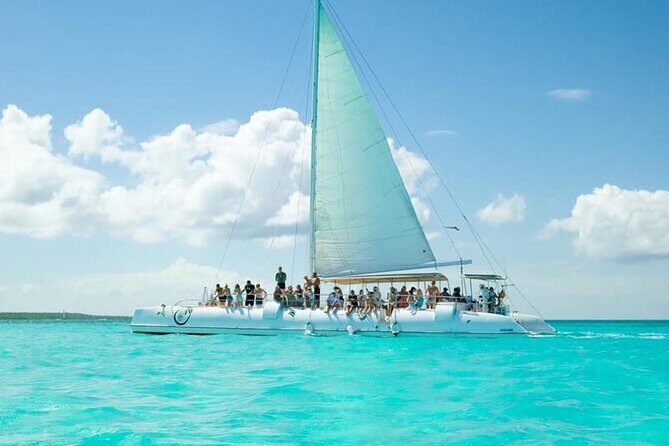 From Santo Domingo: Saona Island For Small Group Catamaran - 1:00 pm buffet lunch at Palmera Turístico beach