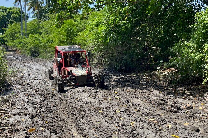 Half-Day Buggy Guided Adventure for Amber Cove and Taino Bay - Showers and changing rooms: the payoff after the mess