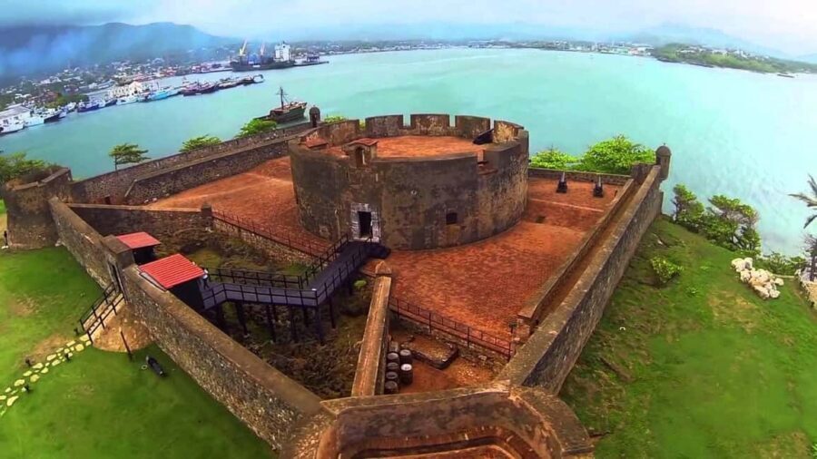 Half Day Cultura Tour of the City of Special for Cruise Ship - Independence Central Park and the Christ statue: your cultural reset