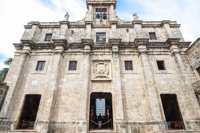 Half Day Excursion Colonial Zone, Faro to Colón, 3 Eyes Park - Catedral Primada de las Américas: Faith, Art, and the Big Name