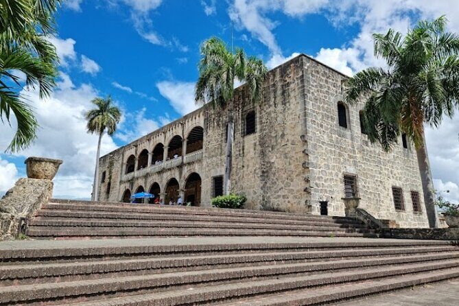 Half Day Excursion Colonial Zone, Faro to Colón, 3 Eyes Park - Alcázar de Colón: Columbus’ Fortress-Style Home
