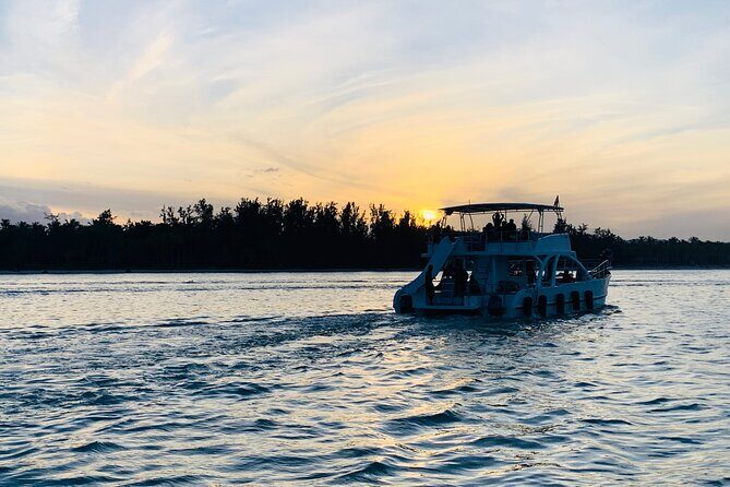 Hip Hop adult only Party Boat with Unlimited drinks& sand-bar - Stop 1: Anorak for 30 Minutes of Quick Explorer Time