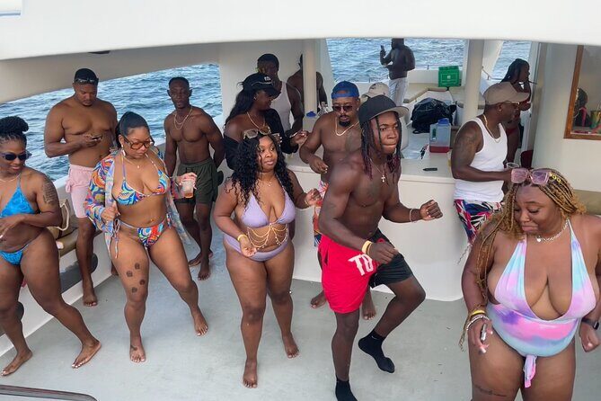 Hip Hop Beat and Live Dj Adults Only Party Boat and Free drinks - Drinks, Food, and the “Unlimited” Expectation Trap