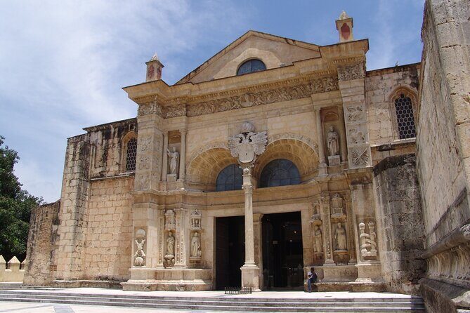 Historical City Tour Santo Domingo - Calle el Conde: where the colonial streets still breathe