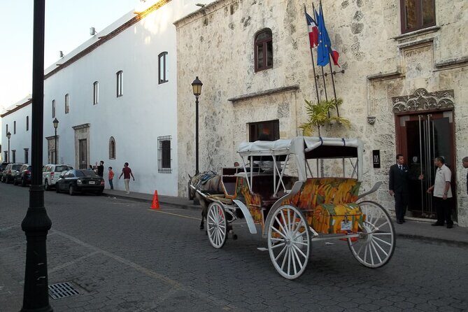 Historical Tour of Santo Domingo and 3 eyes Caves with Lunch - Amber World Museum and the Souvenir Reality