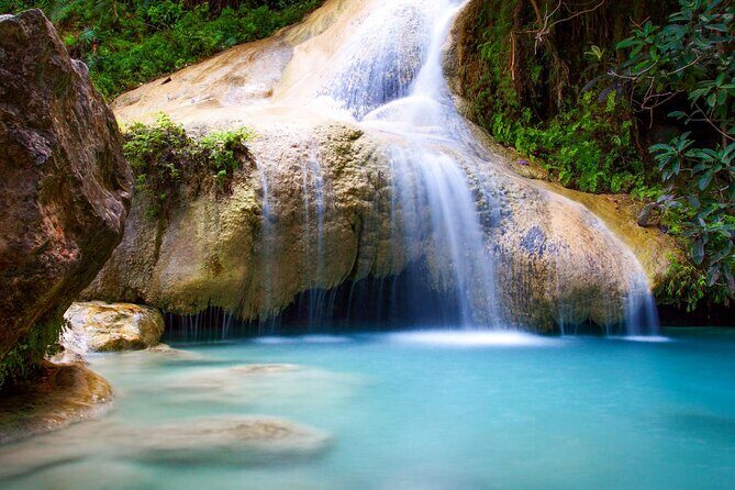 Hotels - Airbnb & villas pick up - WATERFALLS OF DAMAJAGUA - The guided hike and safety briefing: fun, but plan for steps