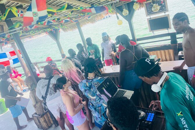 Jamaican Sunset Party Cruise - The Cruise Part: Scenic Coastal Views and a Sunset Built for Photos