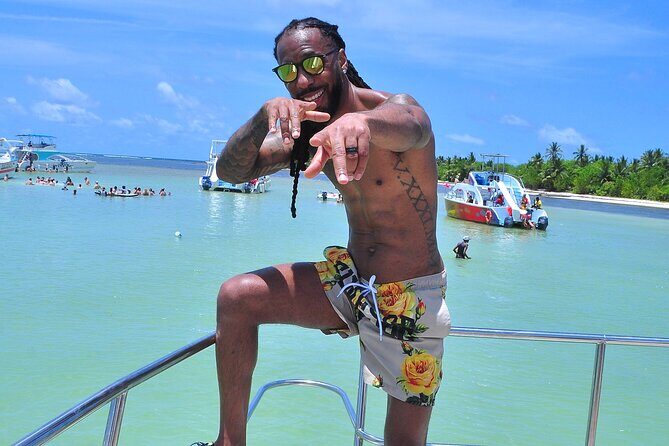 Luxury Hip Hop Boat Party–Drinks, Music, and the Best Vibes in PC - Stop 1: Cruising the Coast From Caribesunadventures