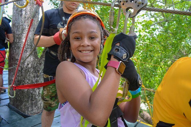 Mega Adrenaline & Splash - Stop 2 Mega Adventures: 7 zipline routes and the lunch/farm pause