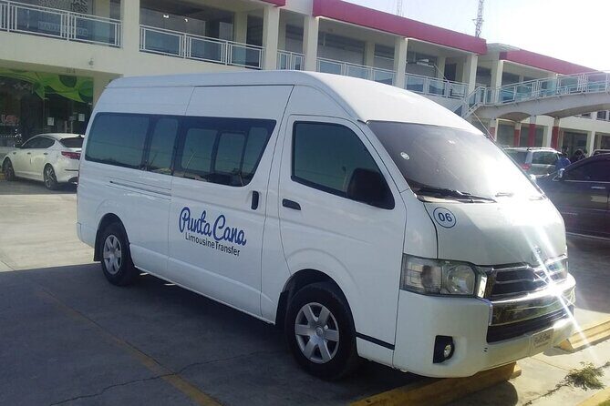 One Way Private Airport or Hotel Transfer Bavaro Hotel 1-6 Pax - Inside the Ride: Air-Conditioning, Wi‑Fi, and a Smooth Pace