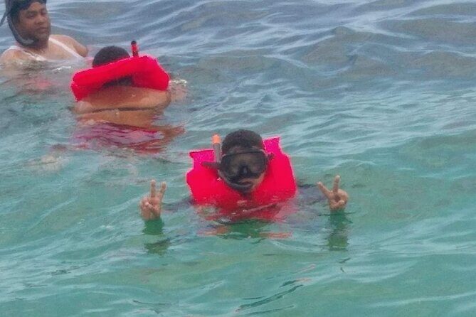Party Boat Booze Cruise - Crucero con bebidas y Fiesta en Barco - Unlimited drinks, snacks, and fresh fruit: the onboard payoff