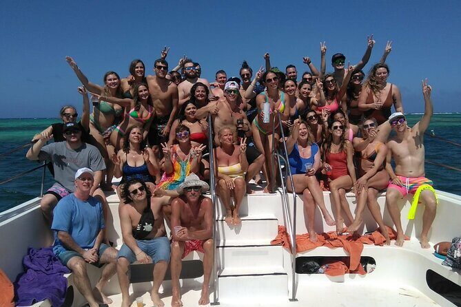 Party Boat - Private groups, snorkeling - Open Bar. - Small Sights on the Route: Hard Rock and a Dolphin Pass-By