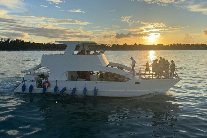 Private Catamaran Booze Cruise & Snorkeling - Getting to Bávaro Beach and Your Captain-First Boarding
