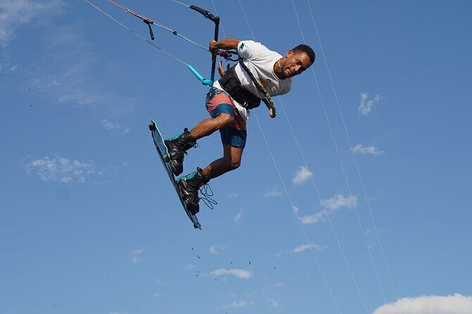 Private Kitesurfing Lessons @ Playa Salinas - Getting There: Meeting Point and Practical Timing