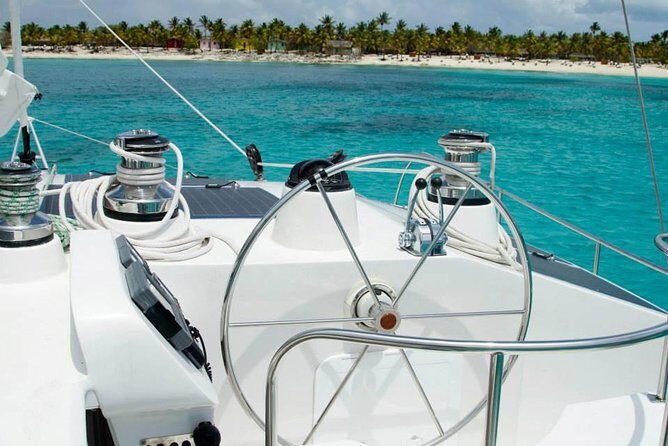 Private Luxury Catamaran - Saona or Catalina island - Snacks, Rum, Beer, and the Low-Stress Party Setup