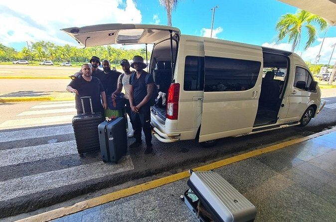 Private Transfer from Puerto Plata Airport to Cabarete - Vehicles and Drivers: Comfort, Safety, and the Little Courtesy Wins