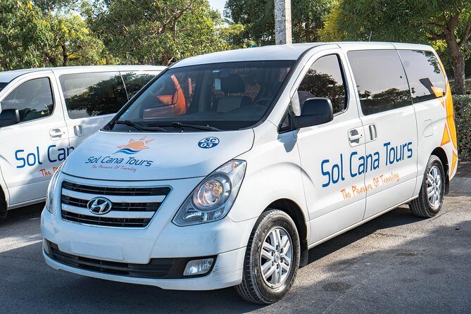 Private Transfer from Santo Domingo Airport to Bayahibe - The ride itself: comfort, nonstop routing, and real-time vehicle control