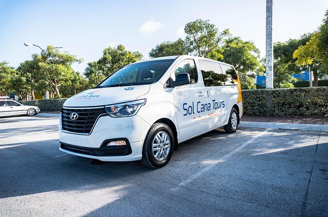 Private Transfer from Santo Domingo Airport to Punta Cana and Bavaro Hotels - Who should book this private transfer?
