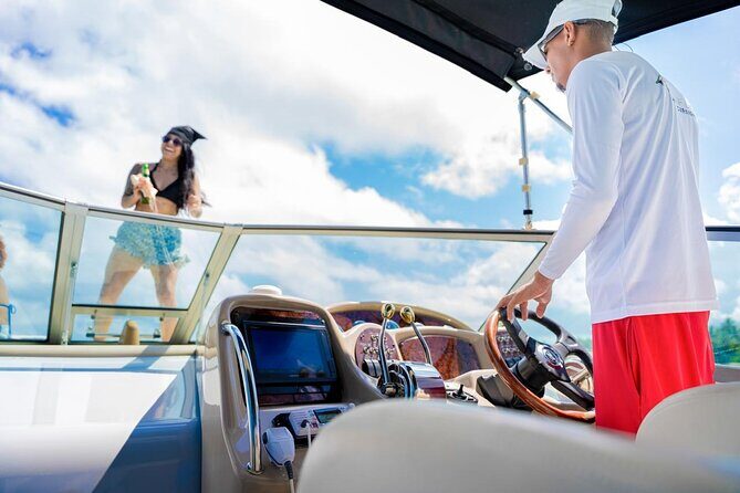 Private Yacht for Excursions in Punta Cana, Snorkeling and Booze - Inside the yacht: air-con comfort, WiFi, and real onboard space