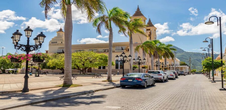 Puerto Plata: City tour through the historic old town - Helados Bon ice cream stop on the way to the Malecón