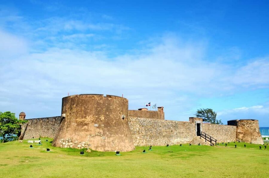 Puerto Plata: Guided City Tour Shore Excursion - Entering Puerto Plata in a tight 3-hour loop