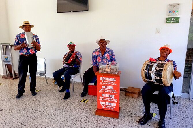 Puerto Plata Private City Tour with Mount Isabel & Rum &Chocolate - Chocolate time at Del Oro: organic cocoa you can actually taste