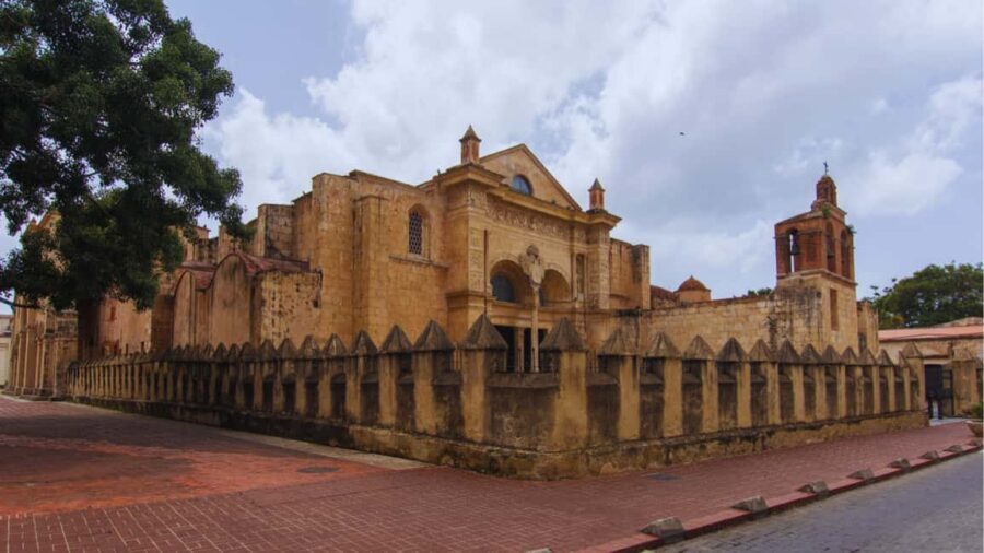 Punta Cana: Experience the essence of Santo Domingo with lunch and the Colonial Zone - Price and logistics: $60 is fair, but timing is everything