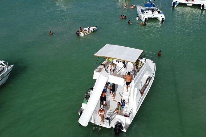Punta Cana Private Boat Tour with Open Bar and BBQ - Crew and service: the biggest strength of the day