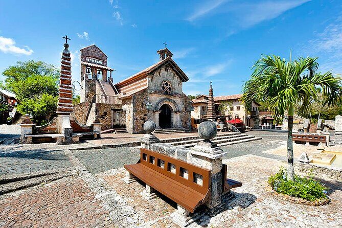 Romana: Cave of wonders and Chavón from Santo Domingo. - La Romana Lunch at a Bonao-Style Restaurant: Eat Local, Reset Fast
