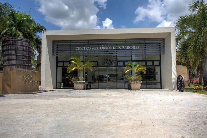 Ron Barcelo Anejo Experience Factory Tour - The guides make the difference: Sergio, Luis, and why it matters