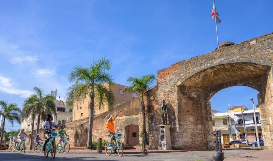 Santo Domingo: City Highlights Guided Bike Tour - Guide Names You Can Hope For: Different Styles, Same Goal