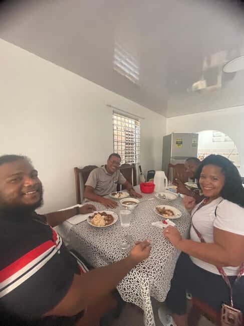 Santo Domingo: City Life Food & Transportation Tour - Inside a Typical Dominican House: How the City Life Feels