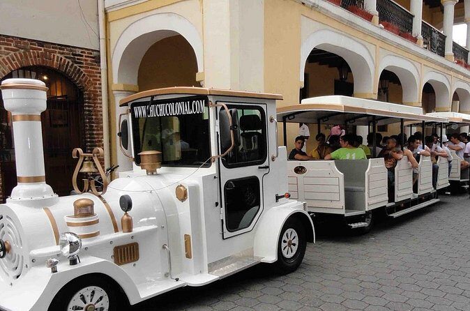 Santo Domingo City Tour: History of the Caribbean - English Support and Guide Style: Your Biggest Wild Card
