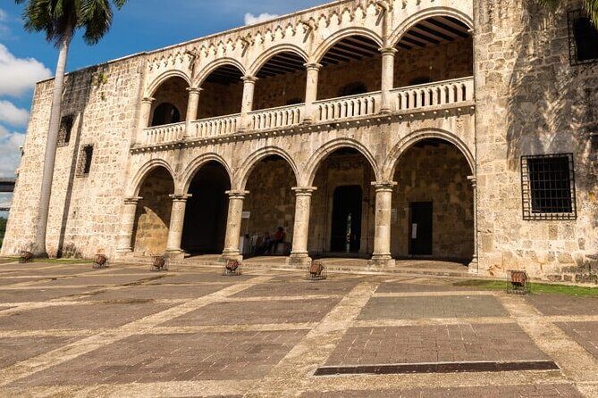 Santo Domingo City Tour with Pickup in Santo Domingo - Santo Domingo’s old core, plus a cave park, in one day