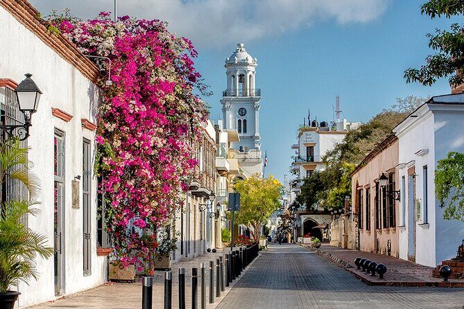 Santo Domingo City Tour with Pickup in Santo Domingo - Zona Colonial: the 1502 core where the tour starts strong