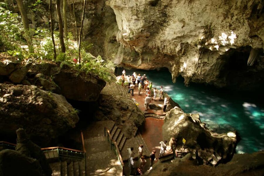 Santo Domingo: Colonial Zone, 3 Eyes, Cave Cable Car Tour - Los Tres Ojos National Park: Three Lakes and the Cable Car Feeling